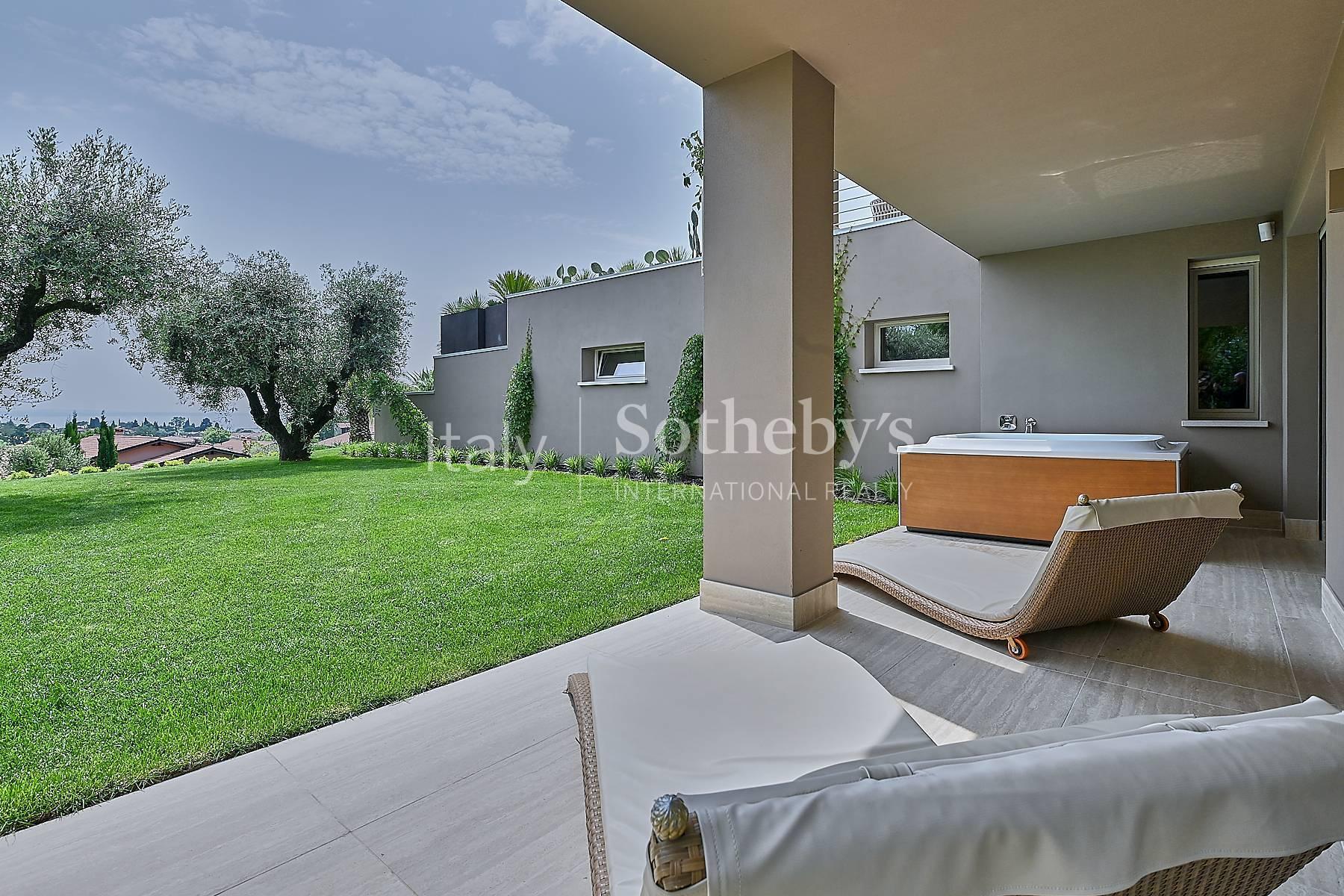Exclusive Villa with lake view, infinity pool, SPA and fitness area - 26