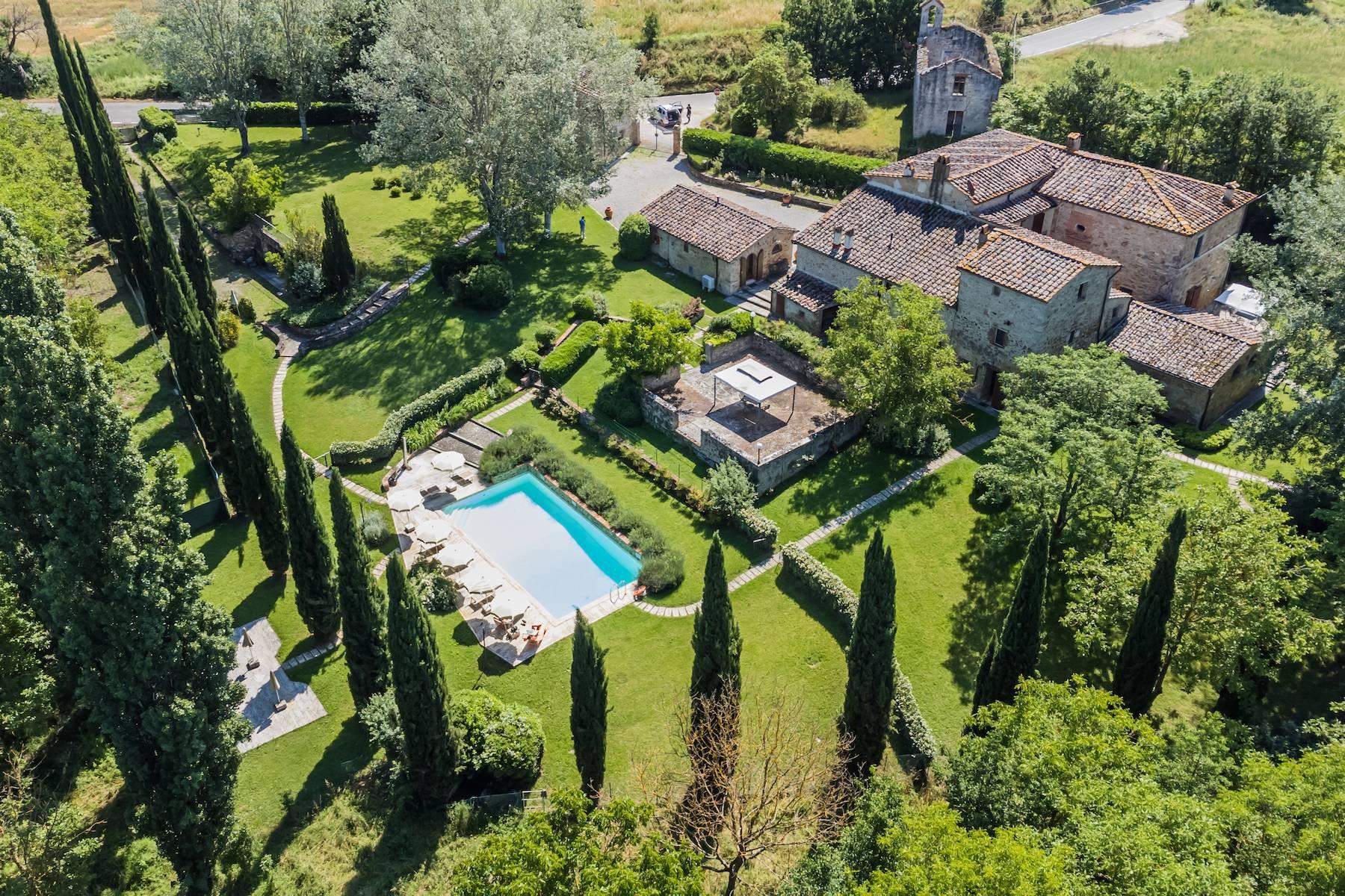 Historic estate in the countryside of Siena - 1