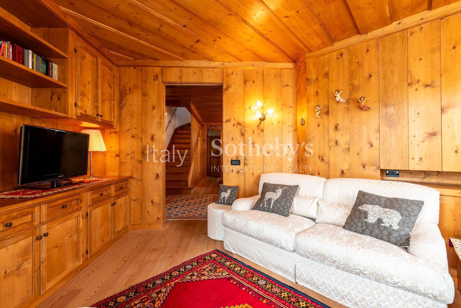 Raffinierte Wohnung auf zwei Ebenen in Cortina d'Ampezzo - 3