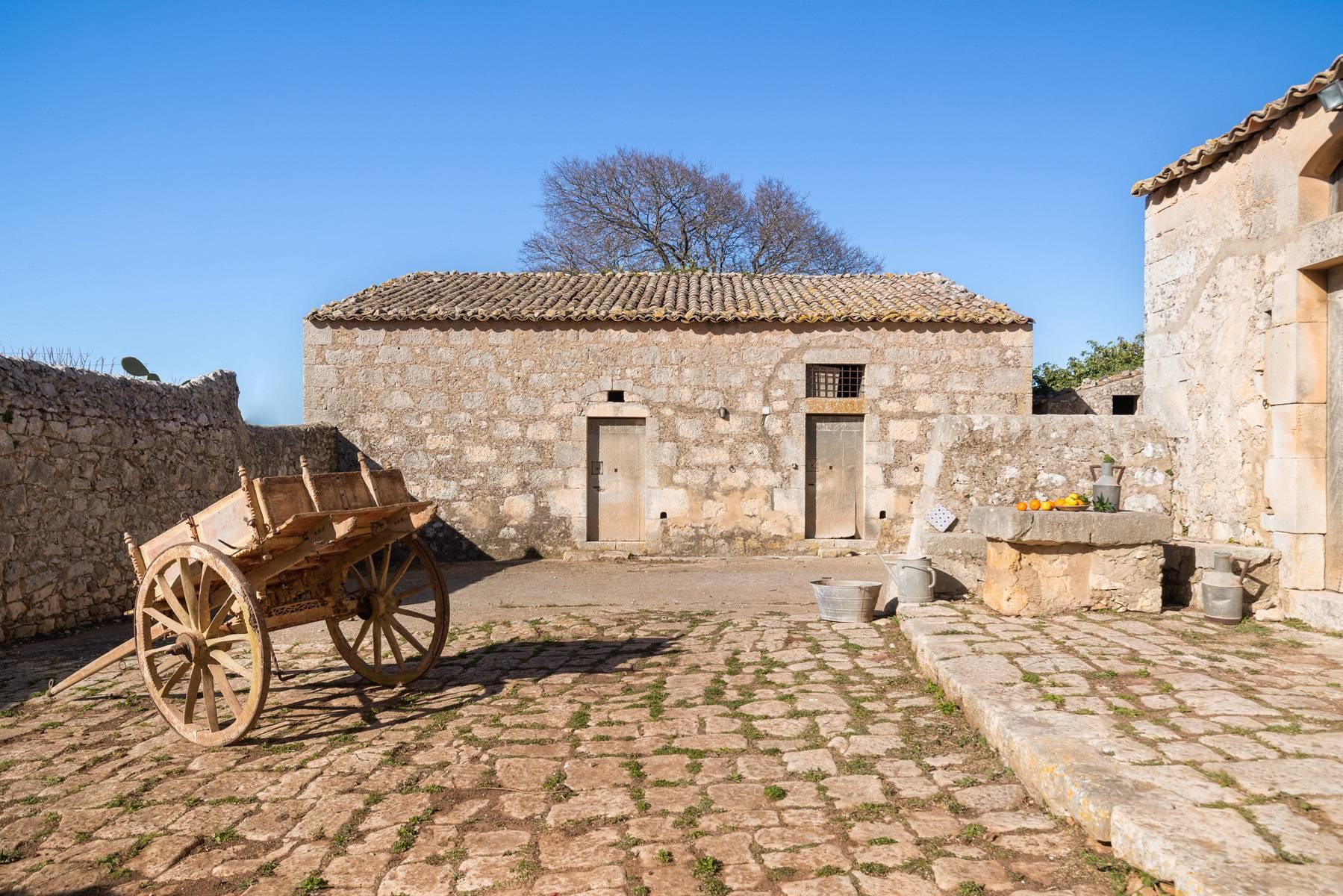 Altes sizilianisches Bauernhaus aus dem 19. Jahrhundert - 8