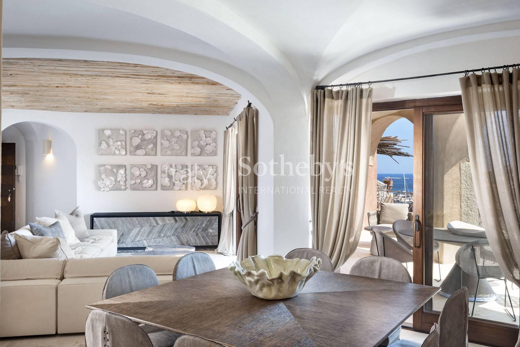 Elegantly furnished apartment with a picturesque view of the marina and the bay of Porto Cervo. - 3