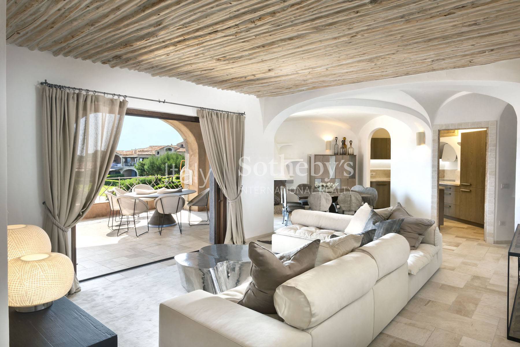 Elegantly furnished apartment with a picturesque view of the marina and the bay of Porto Cervo. - 4
