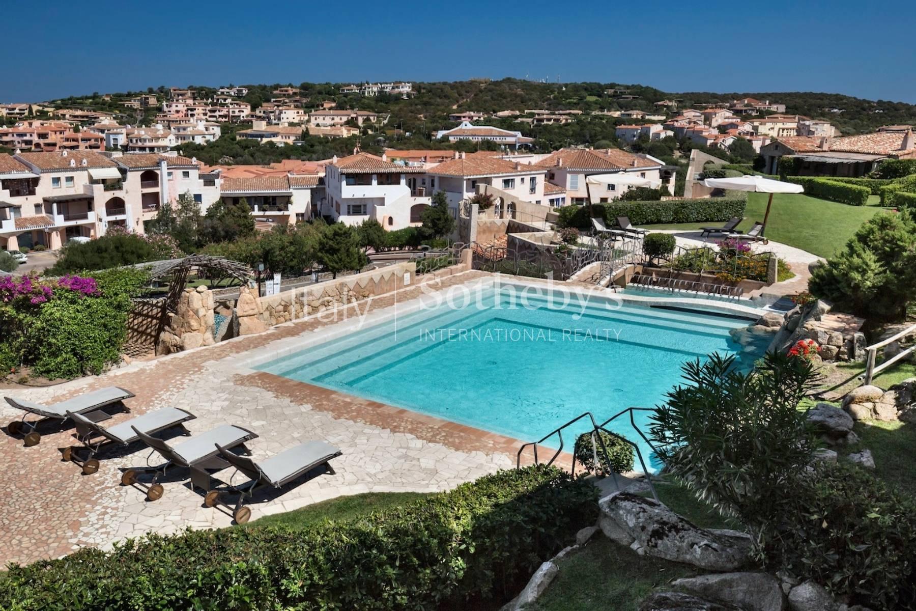 Elegantly furnished apartment with a picturesque view of the marina and the bay of Porto Cervo. - 9
