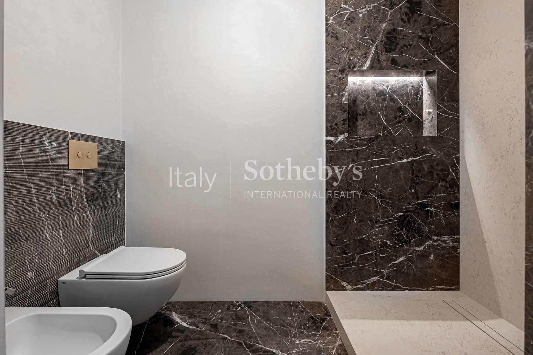 Bespoke newly renovated apartment in Via della Spiga - 6