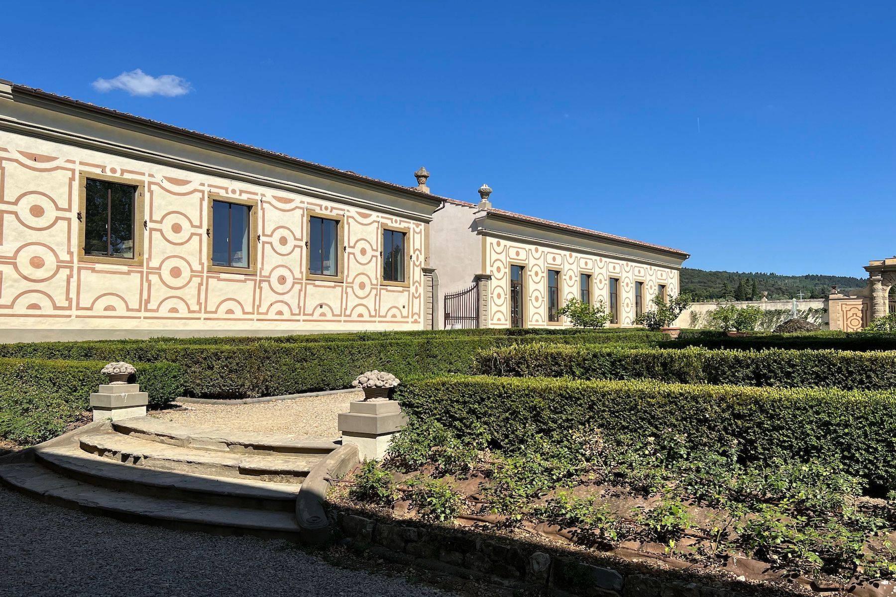 Prestigiosi appartamenti in splendida villa storica sulle colline fiorentine - 2