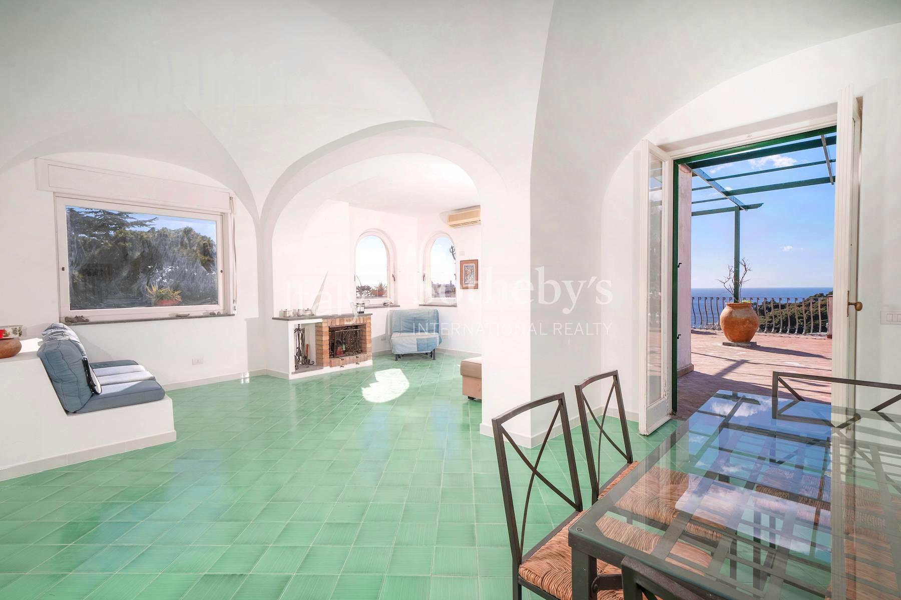 Luxury Penthouse with breathtaking panorama in Capri - 8
