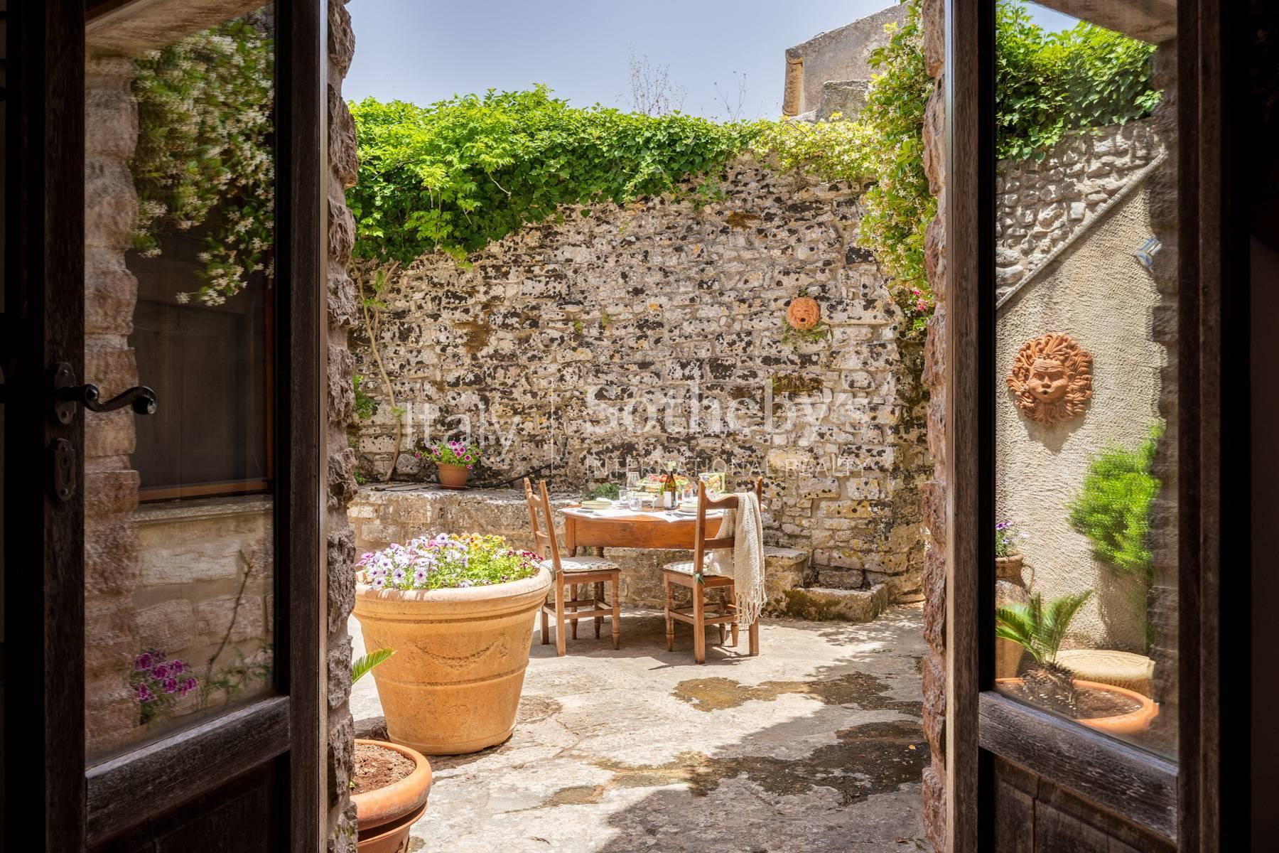 Independent house in the historic center of Erice - 22
