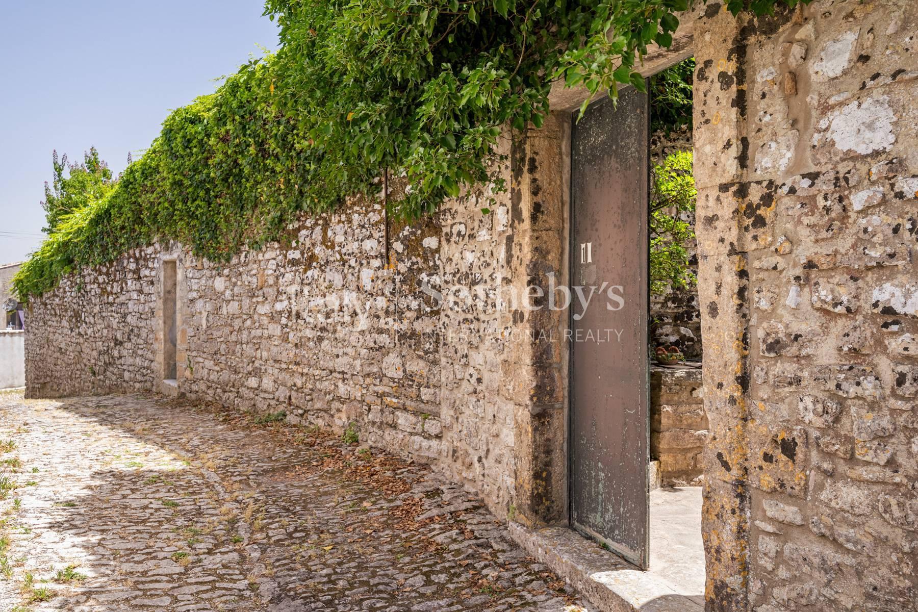Independent house in the historic center of Erice - 24