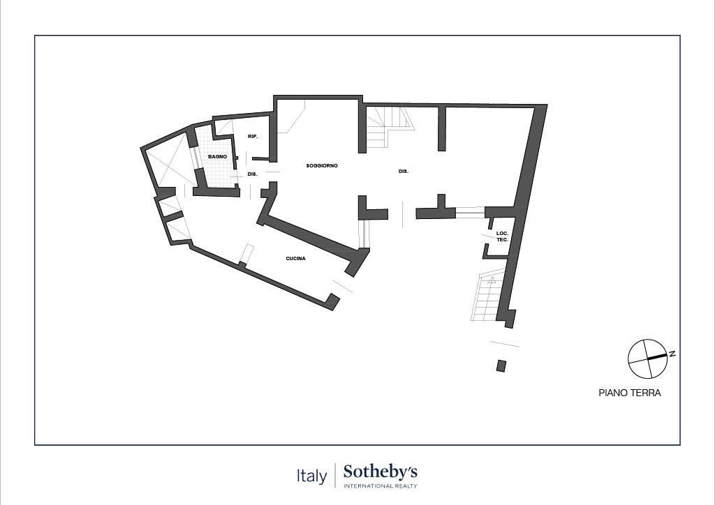 Independent house in the historic center of Erice Freestanding House