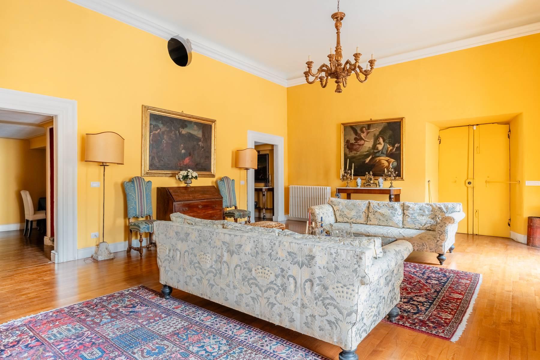 Majestic apartment in the heart of Lucca center - 6