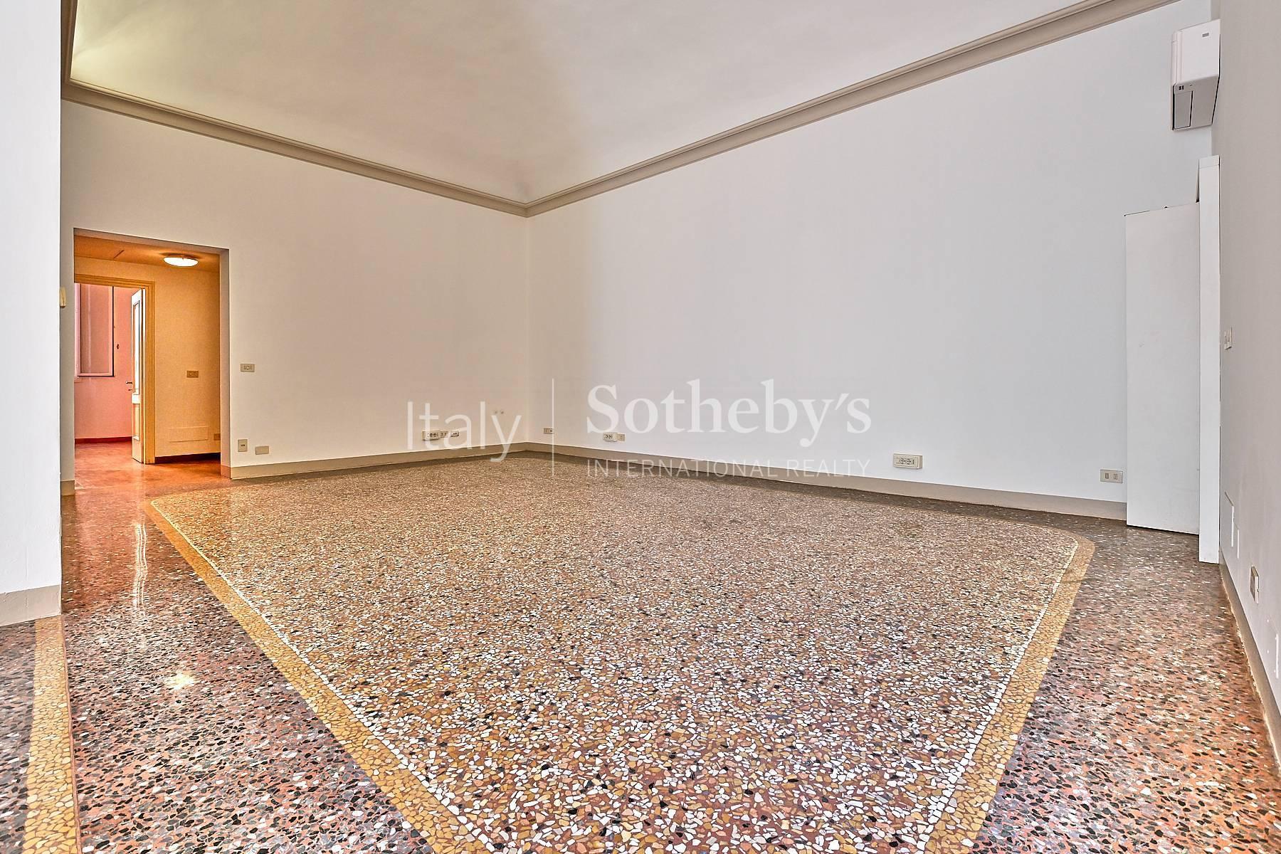 Prestigious apartment in Piazza San Domenico - 12