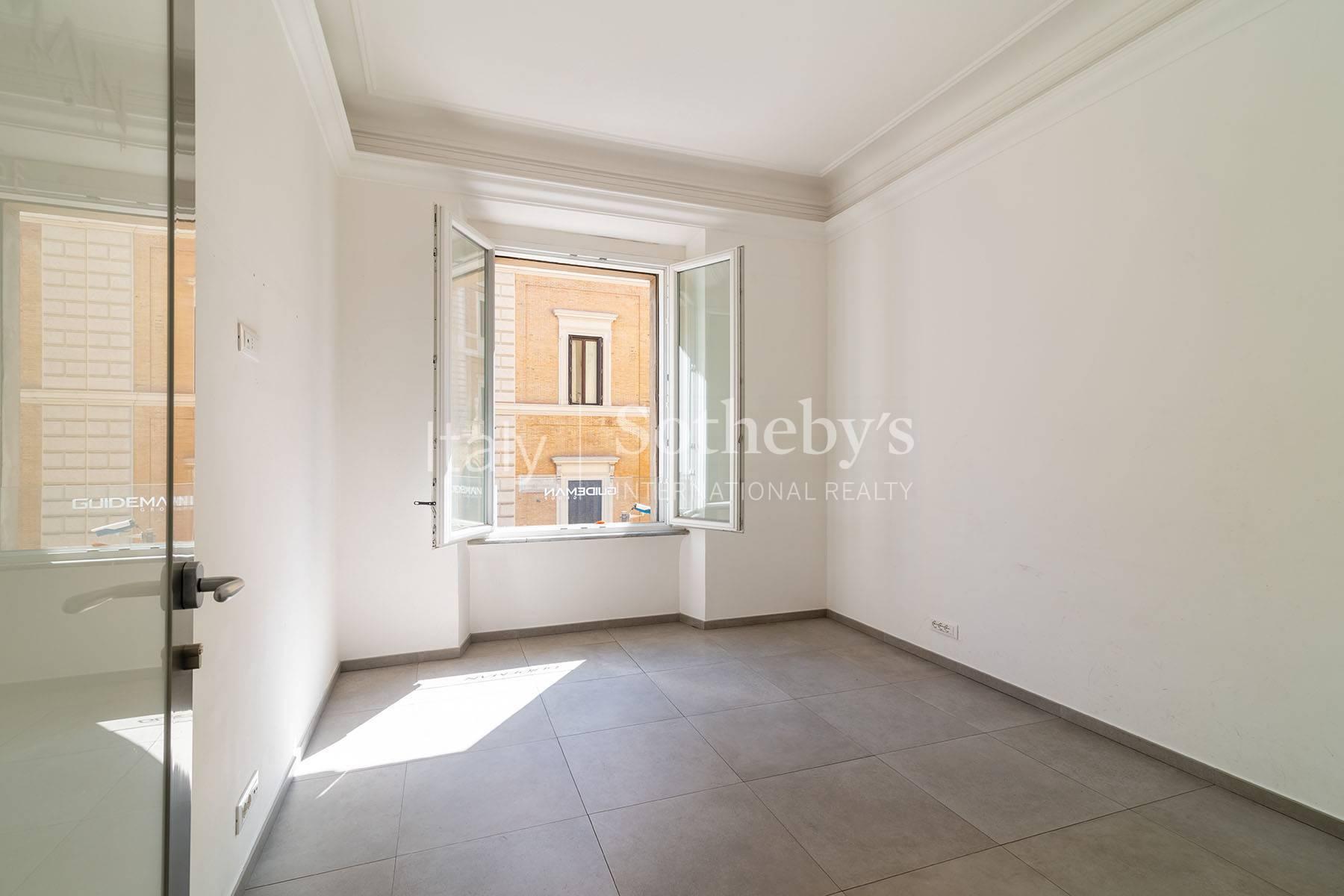 Elegant apartment with breathtaking views of the Tevere - 17