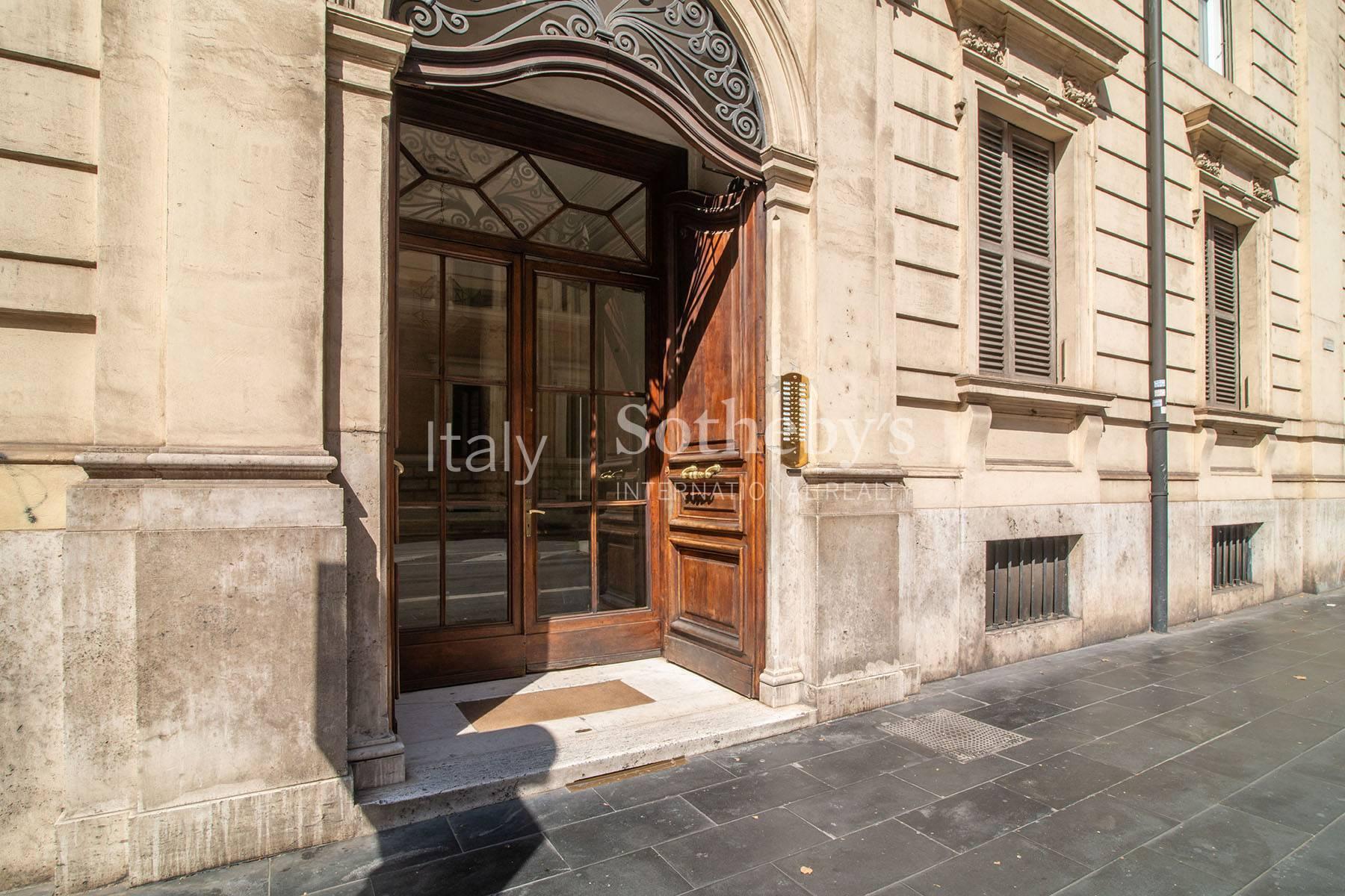 Elegant apartment with breathtaking views of the Tevere - 29