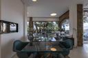 Affascinante villa con infinity pool, in vendita, Cipressa | Sotheby’s Realty Italy - 9
