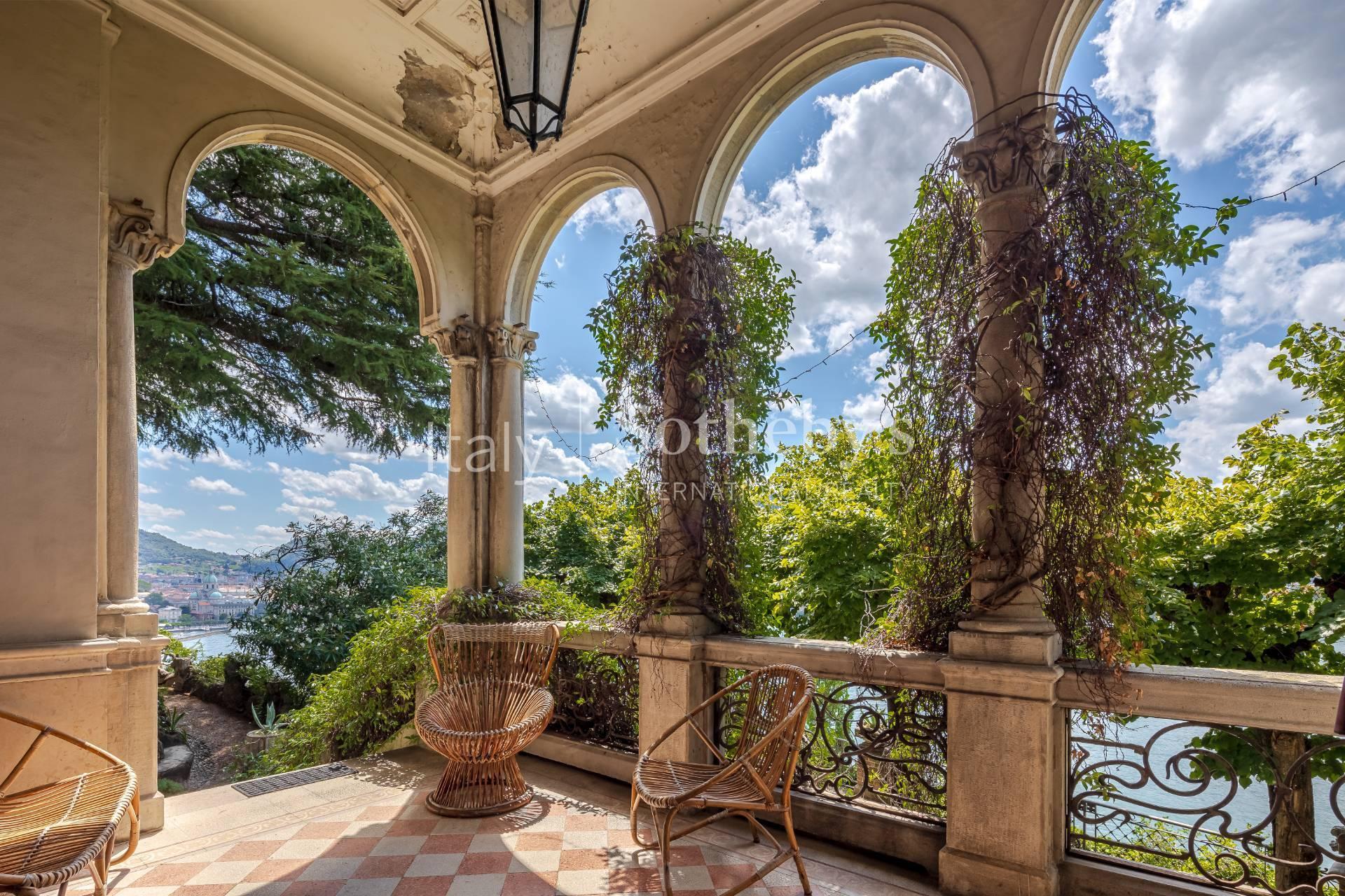 Elegant historic villa overlooking the Lake - 5