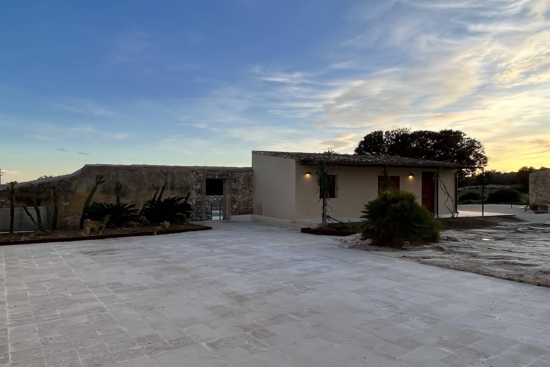 Elegante villa con piscina nelle campagne di Noto, in vendita, Noto | Sotheby’s Realty Italy - 25