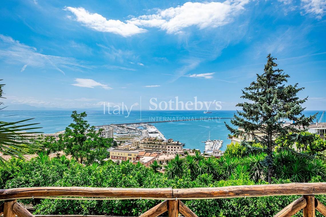 Exclusive villa with panoramic terraces and gardens close to Salerno