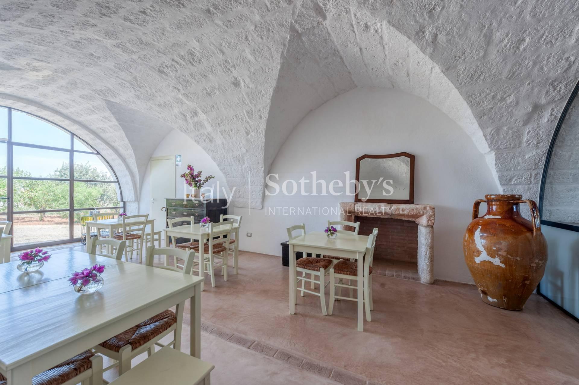 Ancient renovated farmhouse in the countryside of Ostuni - 4