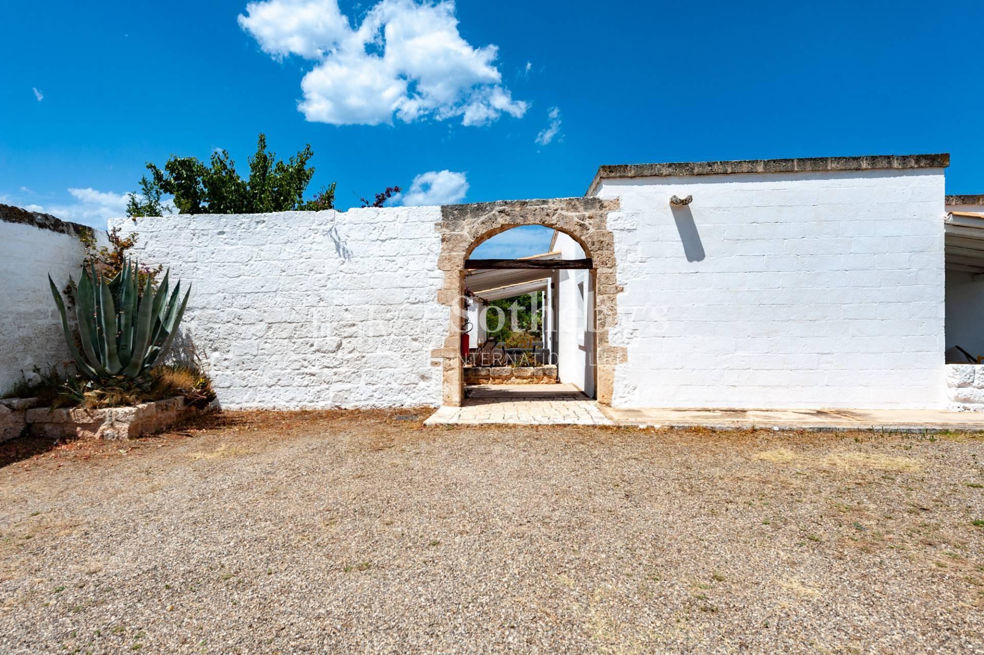 Ancient renovated farmhouse in the countryside of Ostuni - 34