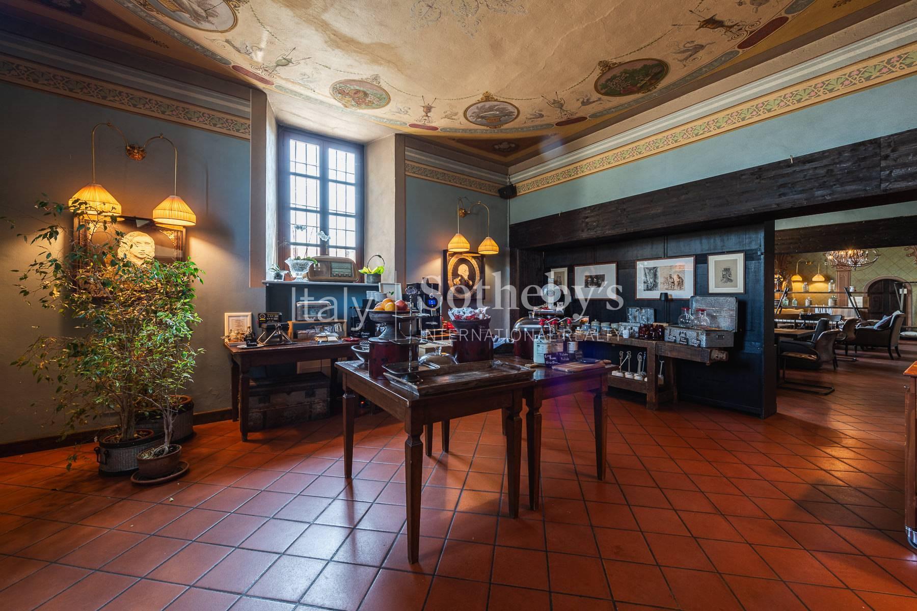 Château prestigieux niché dans la campagne de Novara. - 5