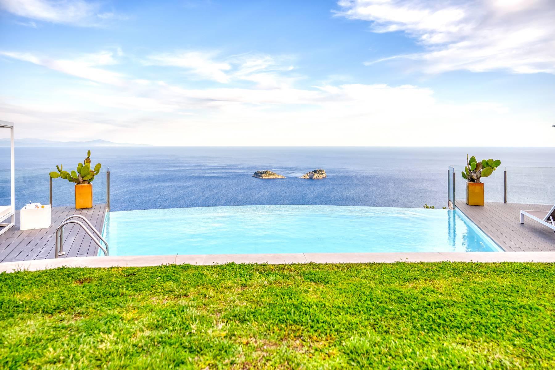 A majestic villa overlooking the mesmerizing Amalfi Coast - 30