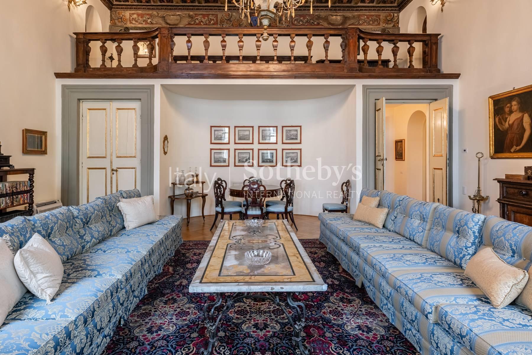 Finely restored apartment near Piazza Anfiteatro in Lucca - 2