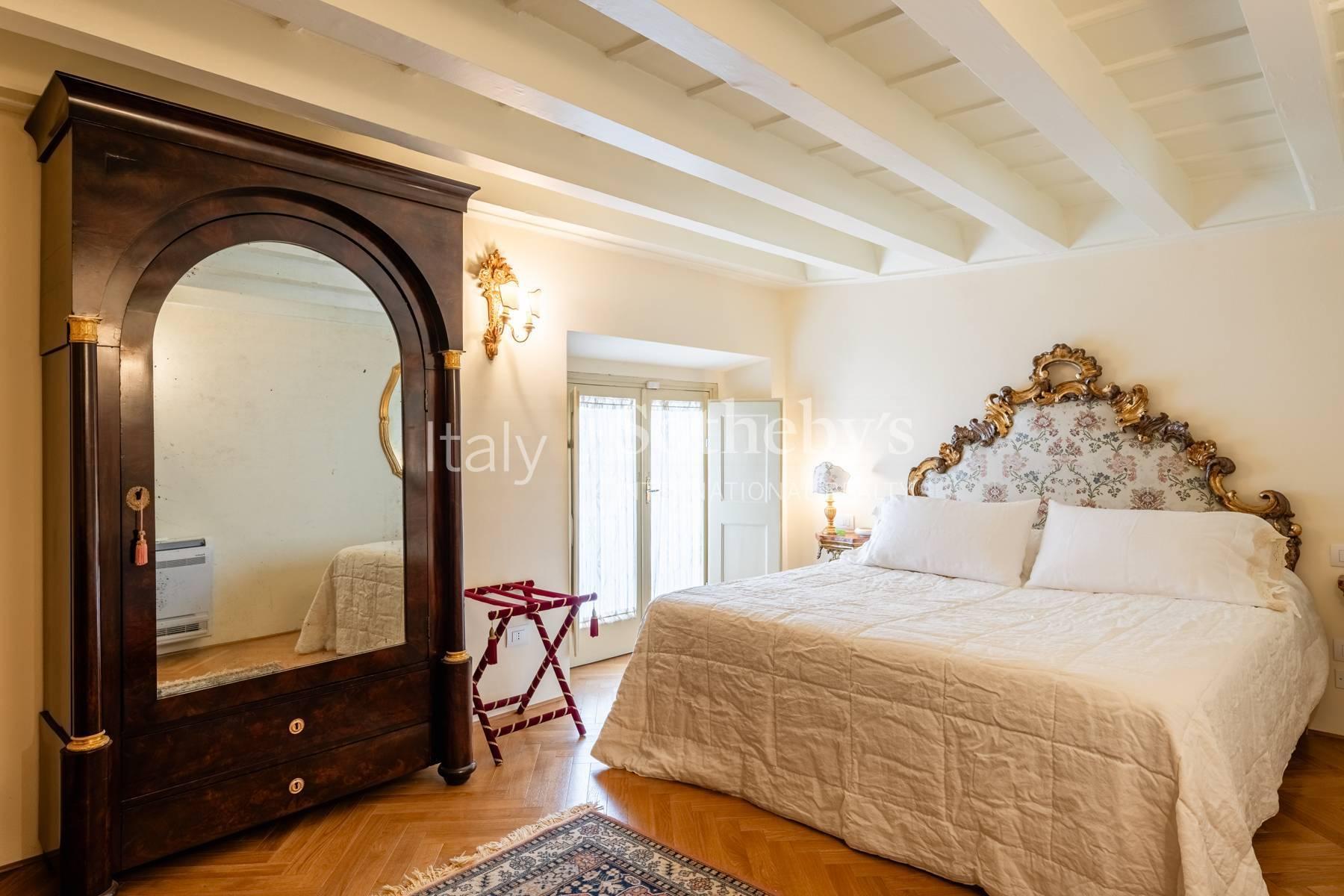 Finely restored apartment near Piazza Anfiteatro in Lucca - 29