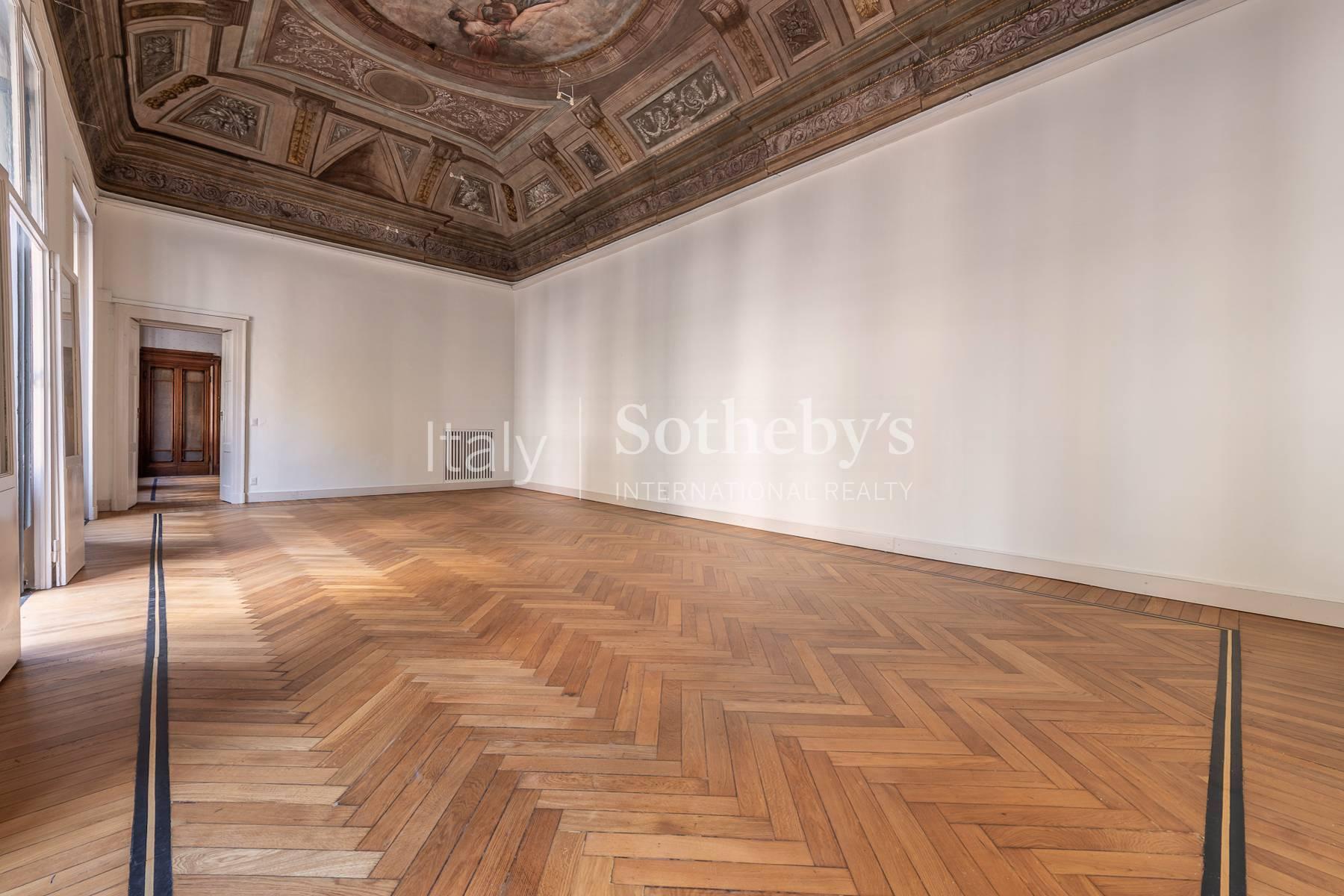 Timeless property in the heart of Milano - 4