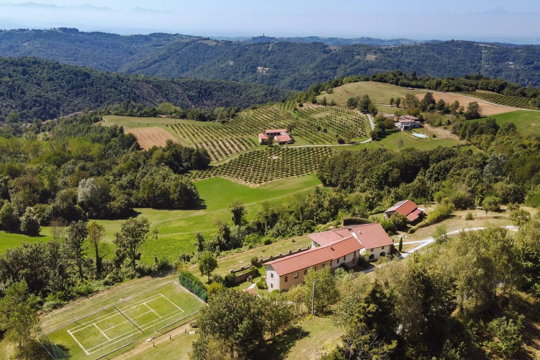Charming estate in the Langhe region - 1