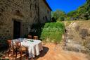 Torri medievali ristrutturate con piscina, in vendita, Todi | Sotheby’s Realty Italy - 28