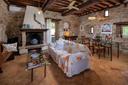 Torri medievali ristrutturate con piscina, in vendita, Todi | Sotheby’s Realty Italy - 14