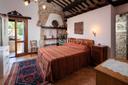 Torri medievali ristrutturate con piscina, in vendita, Todi | Sotheby’s Realty Italy - 17
