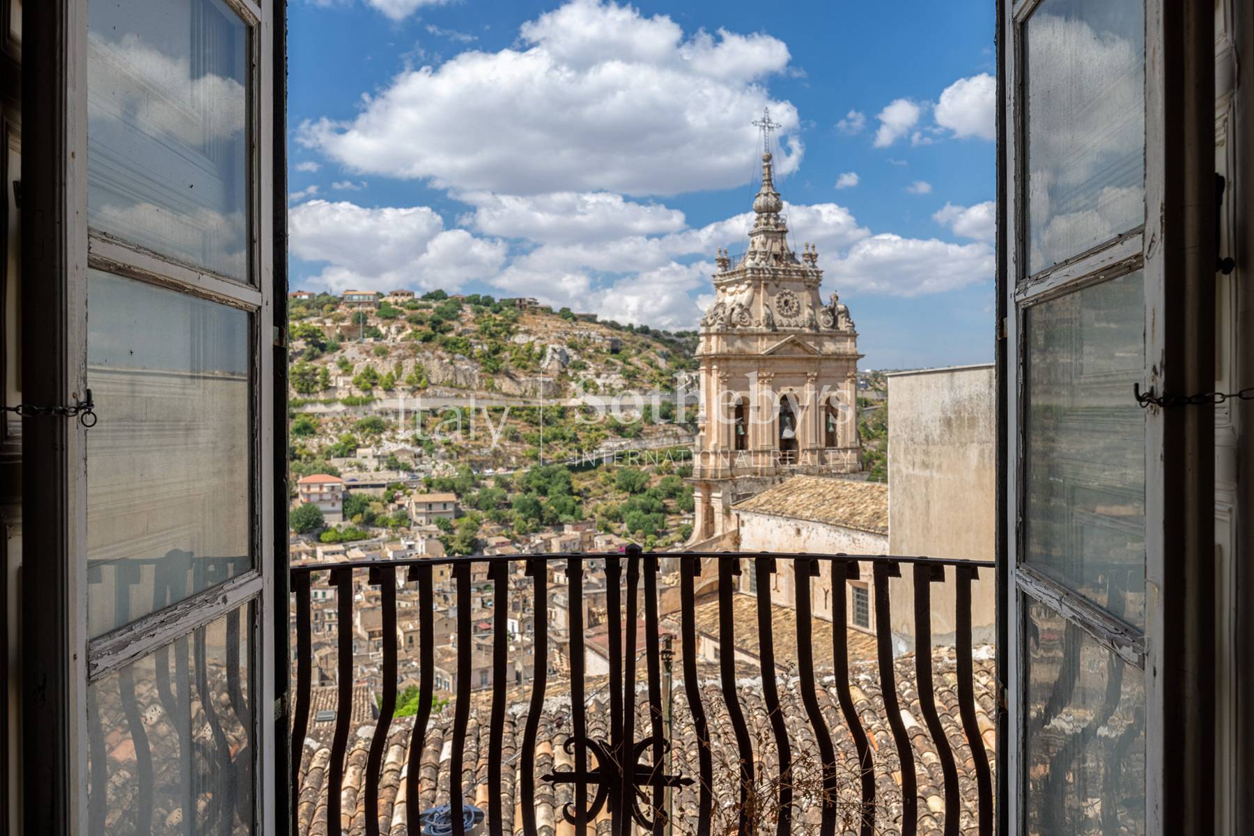 Apartment with a view of the Cathedral of San Giorgio in Modica - 8