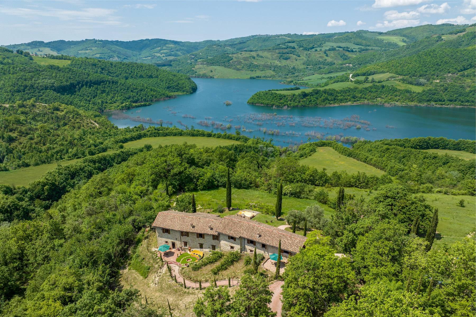 Stunning lake view historic Umbrian farmhouse with pool - 1