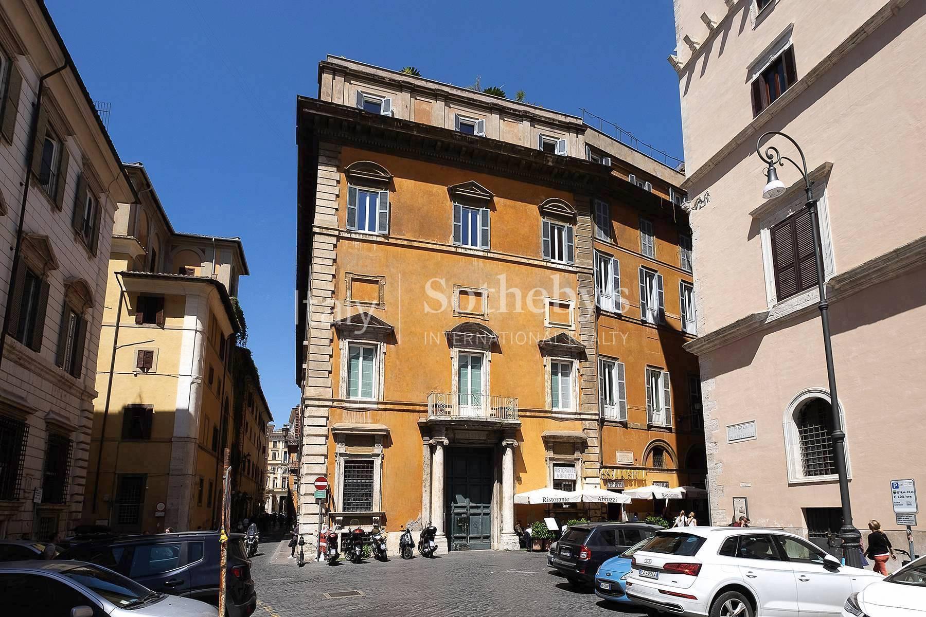 Office in XVII century building close to Piazza Venezia - 6