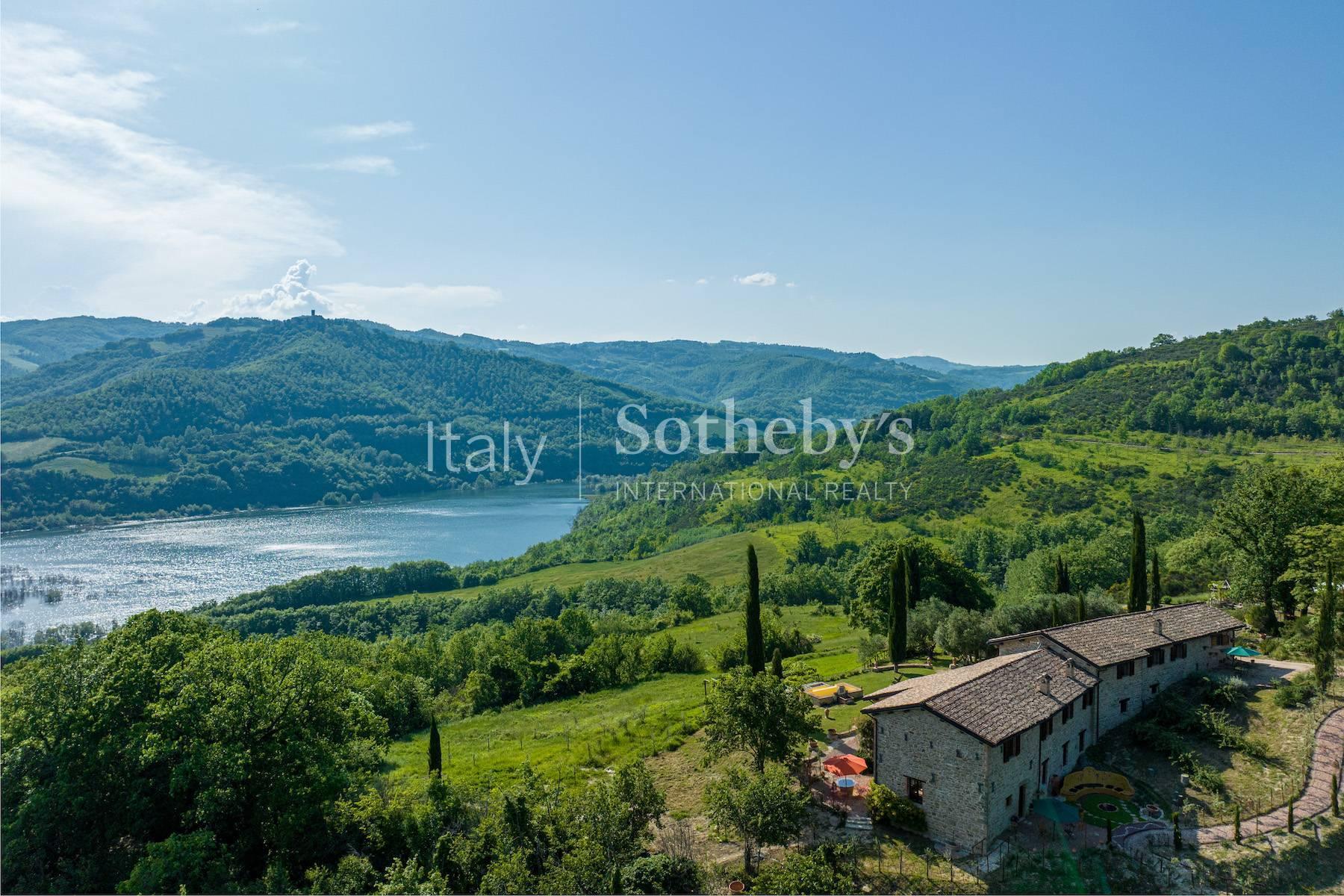 Stunning lake view historic Umbrian farmhouse with pool - 2