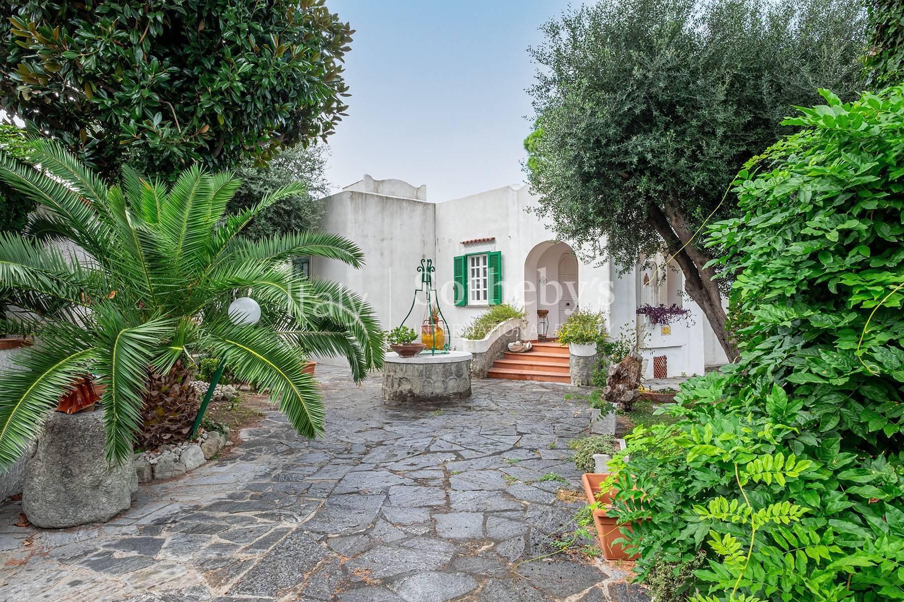 Villa with garden and dependance - 2