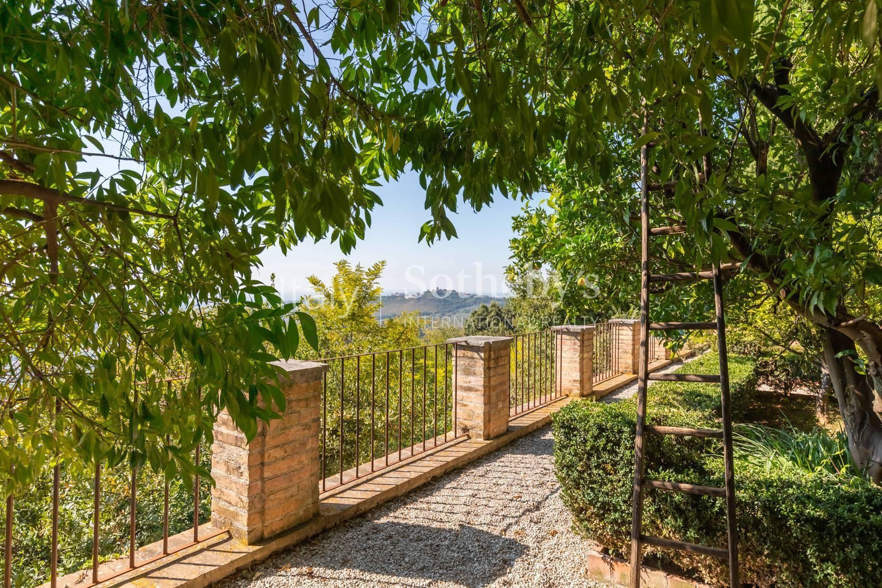 Historic mansion with Secret Garden nestled in a Borgo near Rome - 9