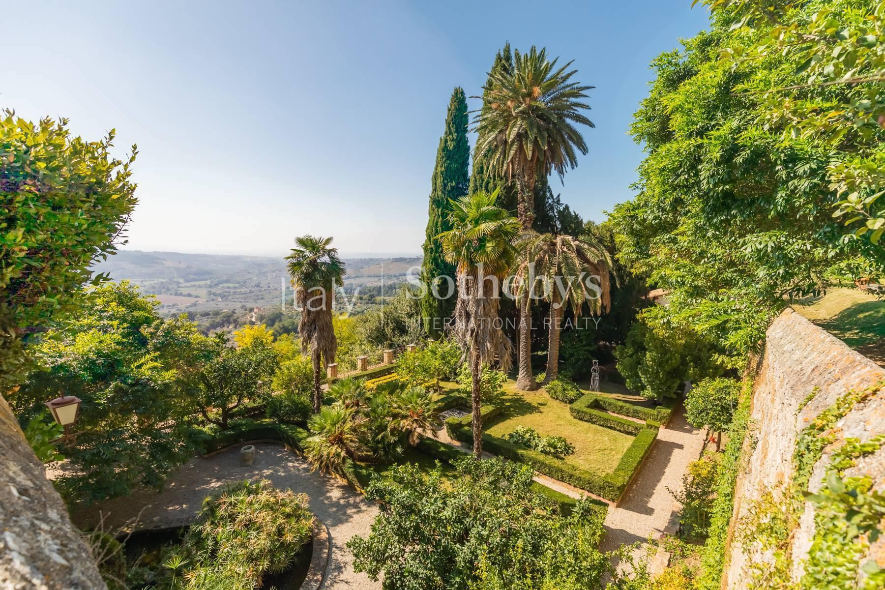 Historic mansion with Secret Garden nestled in a Borgo near Rome - 12