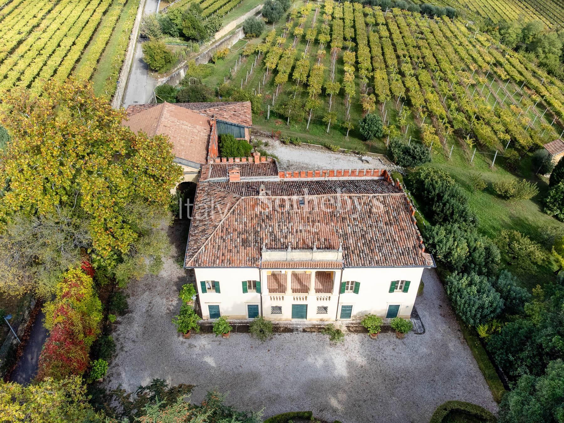 Affascinante villa veneta con vigneto nel cuore della Valpolicella, in vendita, San Pietro in Cariano | Sotheby’s Realty Italy - 16