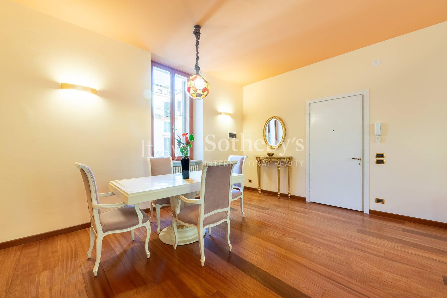 Bright apartment in Renaissance Palace a few steps from Piazza Erbe - 4