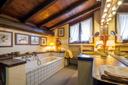 Castello storico con torre medievale vicino a Bergamo, in vendita, Gorle | Sotheby’s Realty Italy - 8