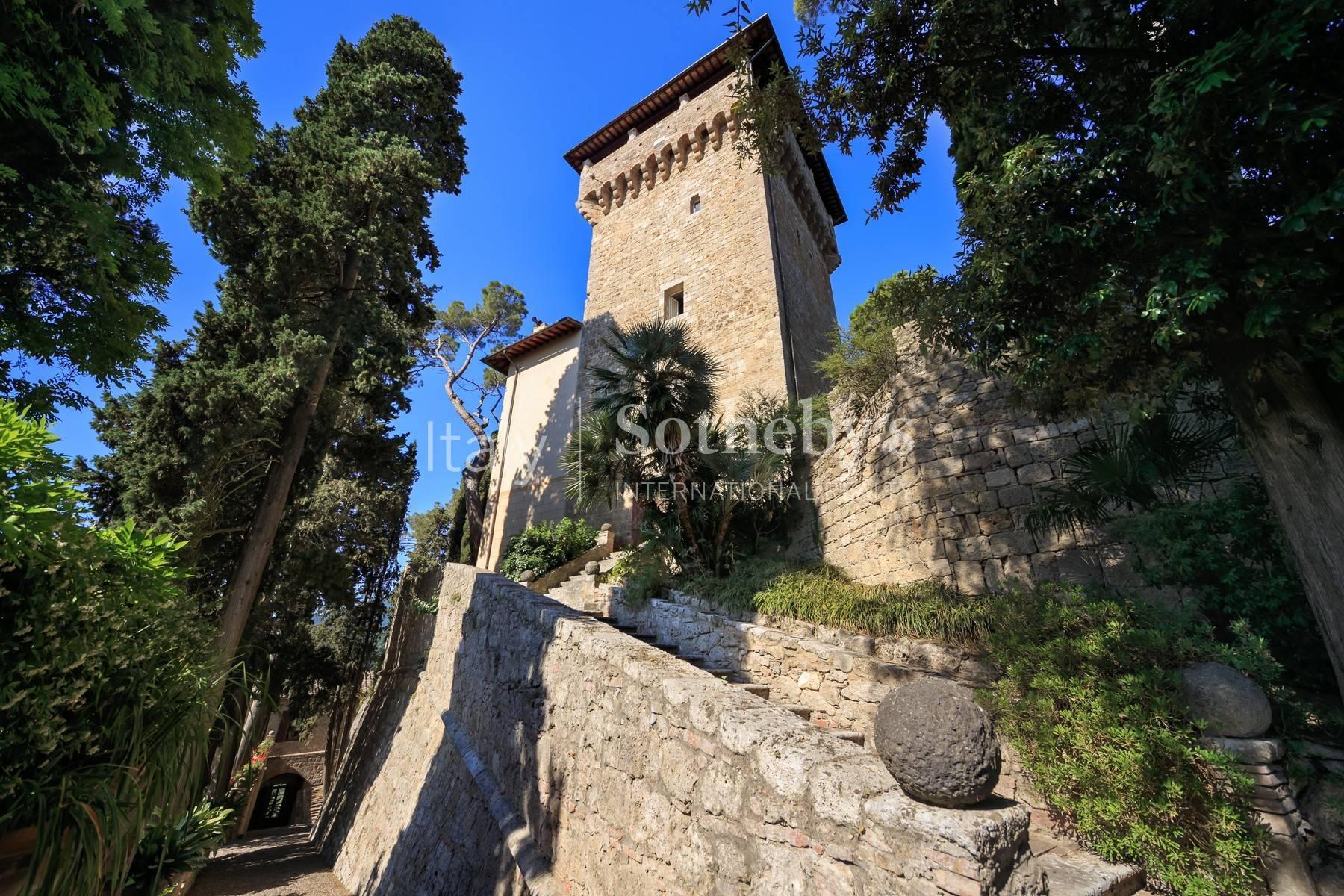 Rocca di Cetona, eine herrliche Villa mit atemberaubendem Blick auf die Landschaft - 3