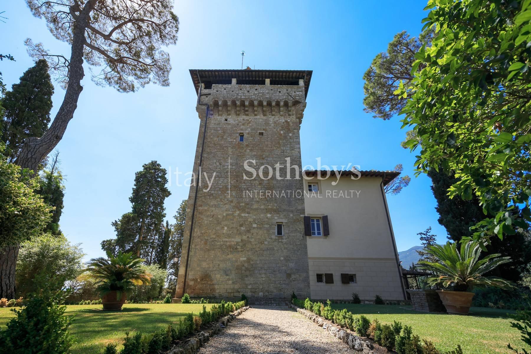 Восхитительное поместье с захватывающим видом на Тоскану в окрестностях Сиены, Италия - 28