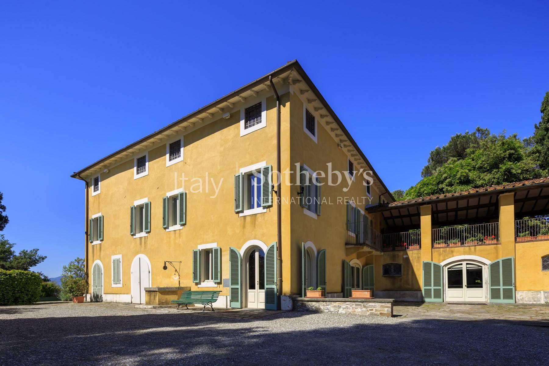 Elegant villa on the Tuscan hills - 3
