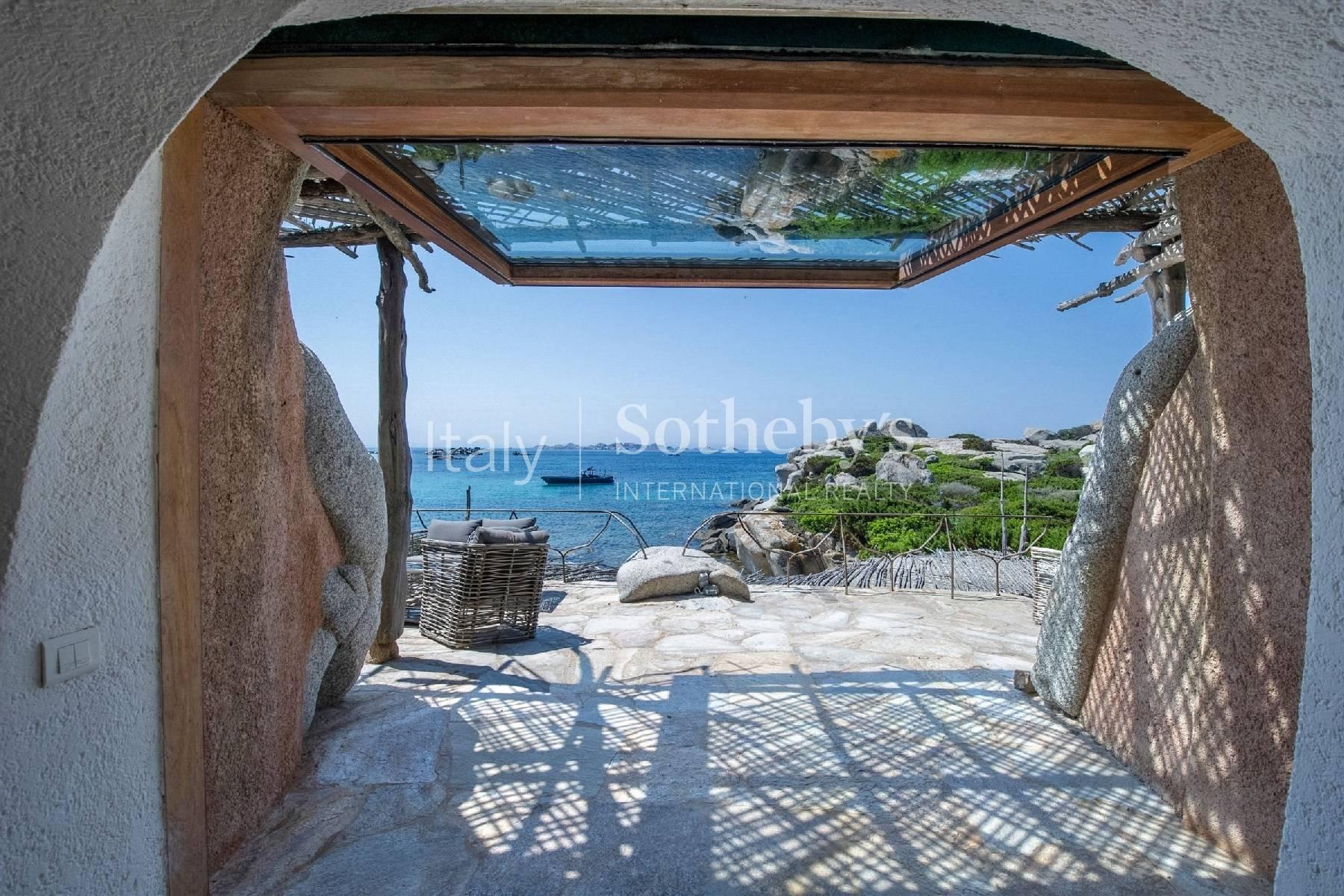 Cavallo Island, Corsica - Pieds-dans-l'eau villa designed by the architect Savin Couelle - 2