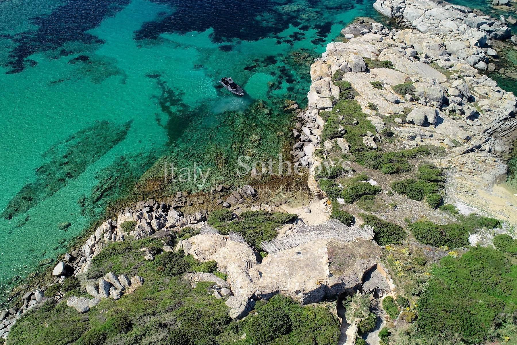 Cavallo Island, Corsica - Вилла у моря, дизайн архитектора Savin Couelle - 17