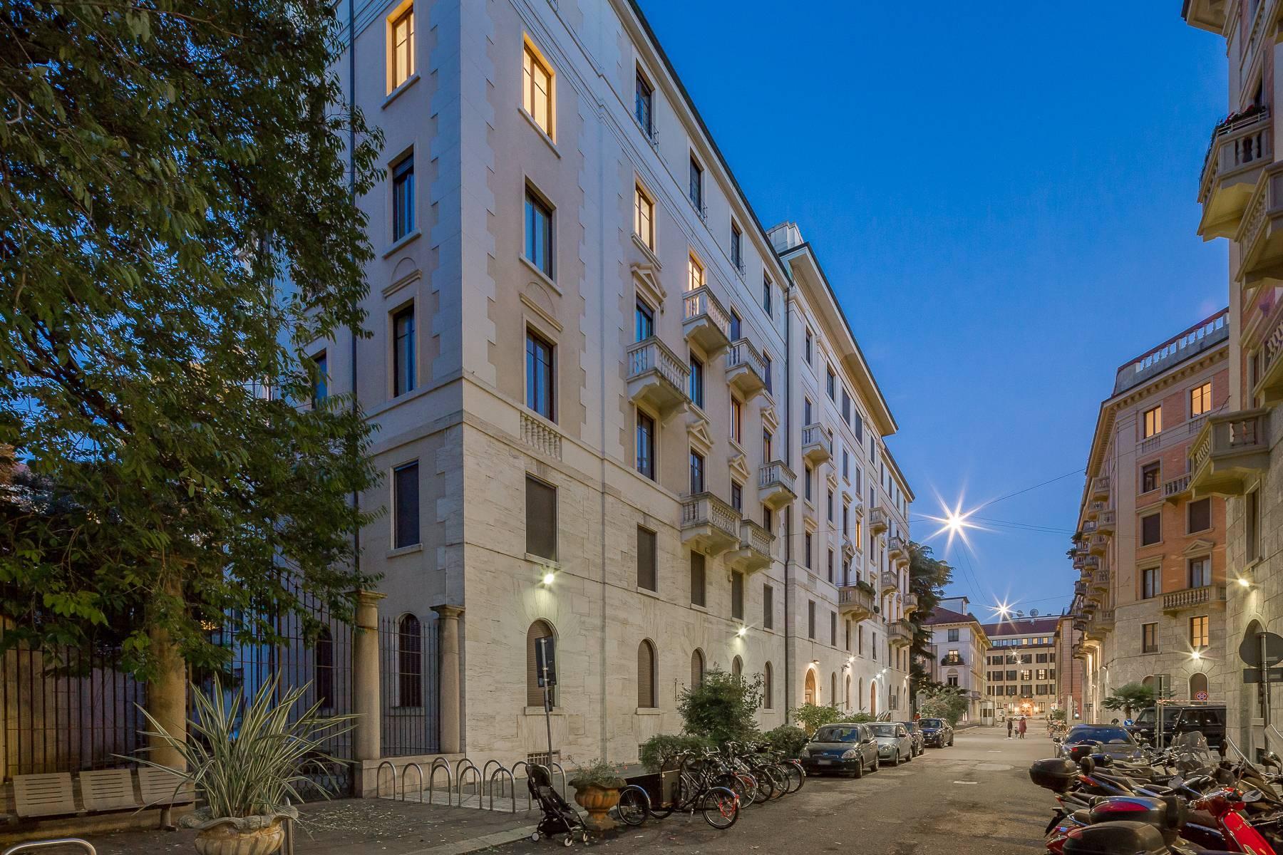 Exclusive residence with garden on Via Fratelli Gabba - 1