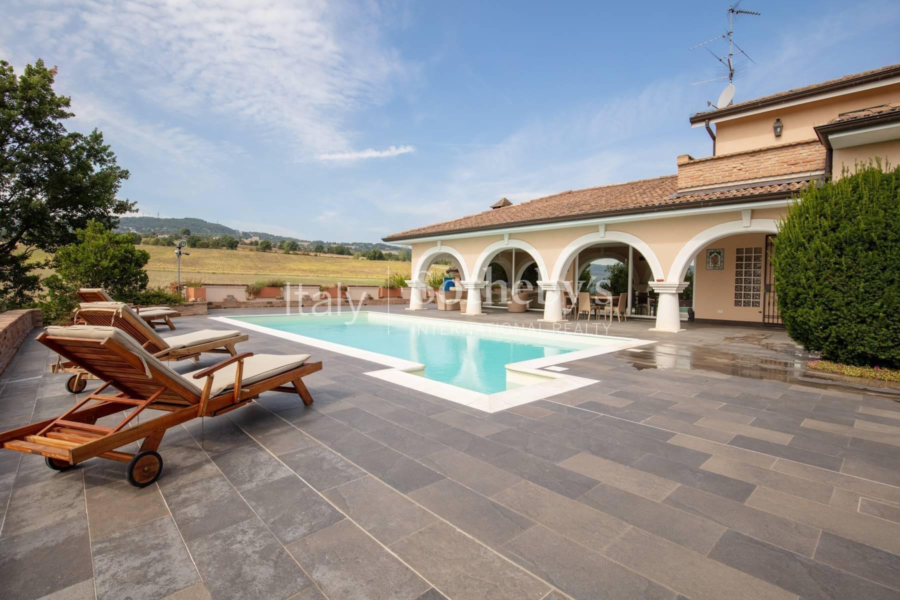 Splendida villa con piscina sui colli di Piacenza - 2