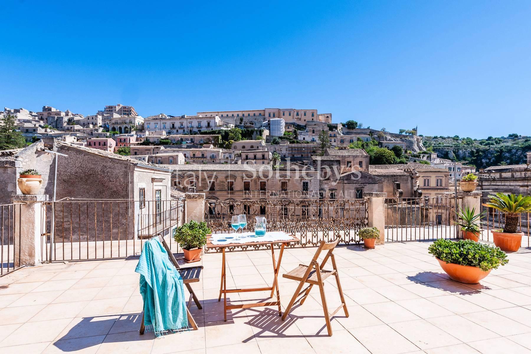 House with terrace in the historic center of Modica - 7